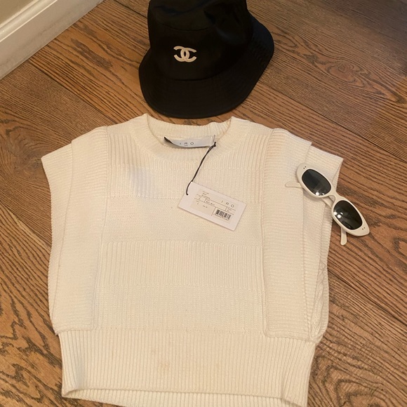 IROSweater top - Picture 4 of 4